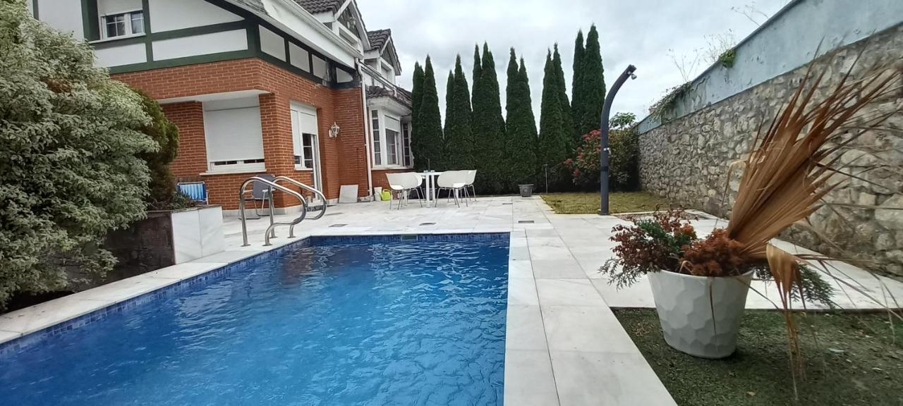 Chalet Con Piscina, Sauna Y Jacuzzi Cerca Del Mar A Media Hora De Bilbao Y Santander El Puente  Екстер'єр фото
