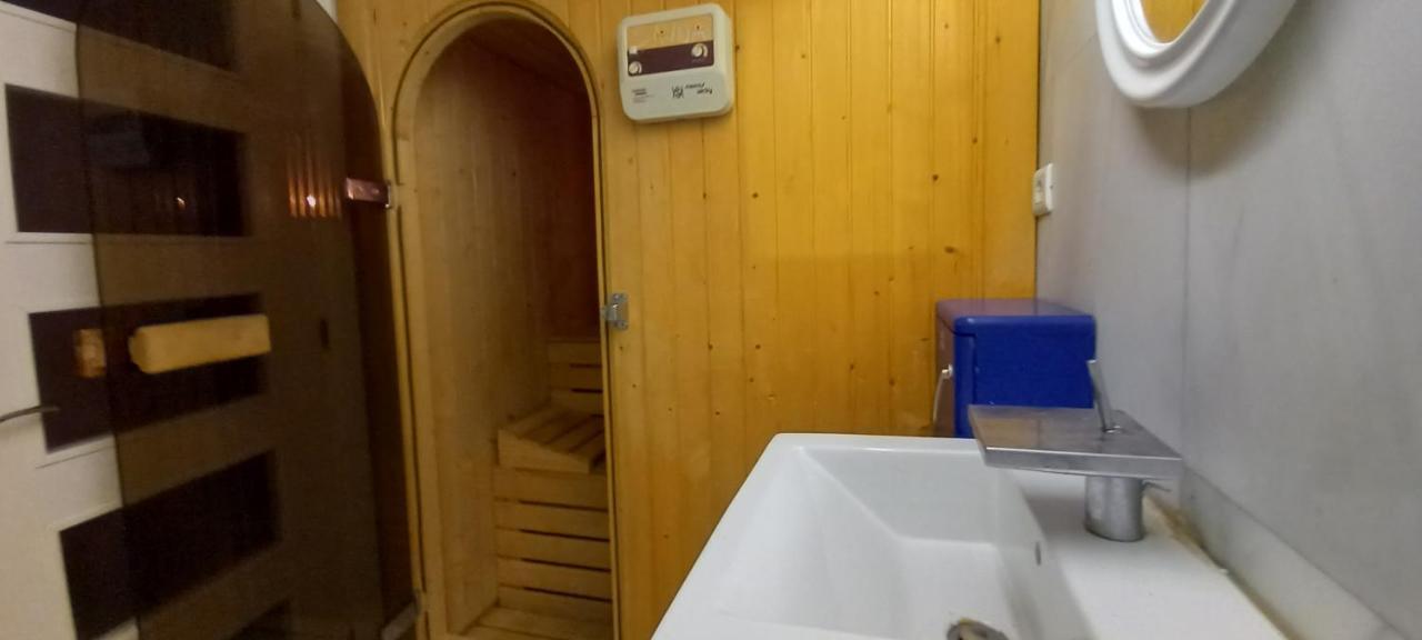 Chalet Con Piscina, Sauna Y Jacuzzi Cerca Del Mar A Media Hora De Bilbao Y Santander El Puente  Екстер'єр фото